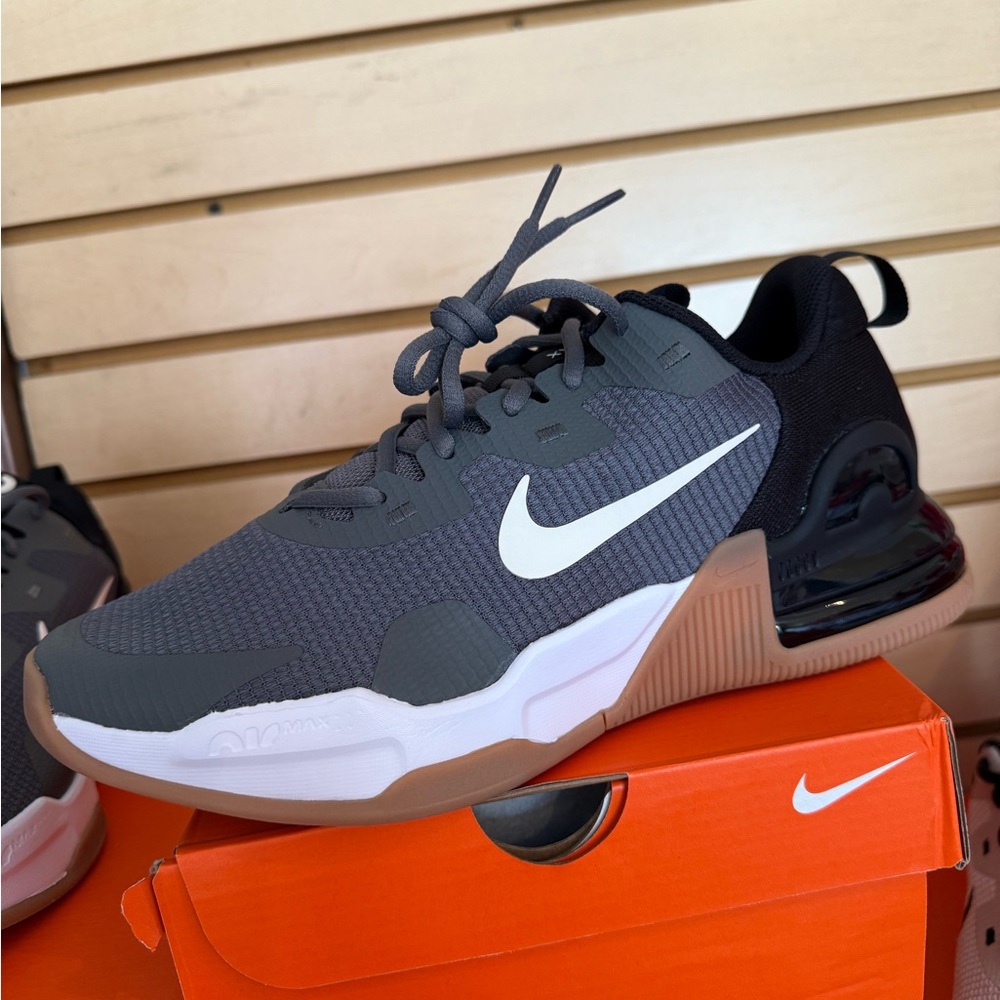 Nike AIR MAX ALPHA TRAINER 
Gray and Black Sneakers